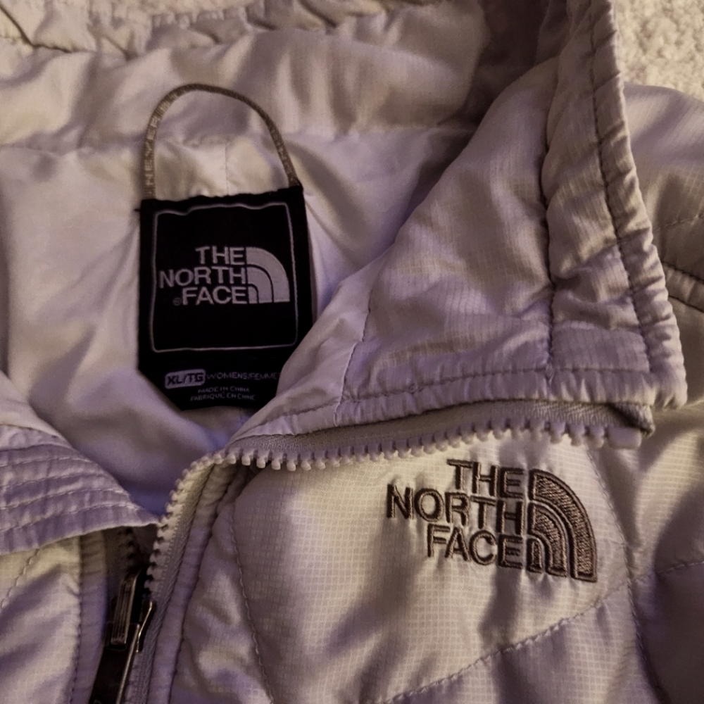 North Face Jacket - Picture 2 of 12